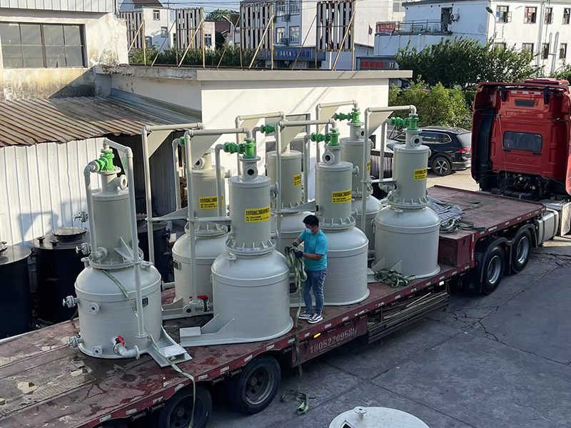 PP立式真空機(jī)組 PP立式真空機(jī)組